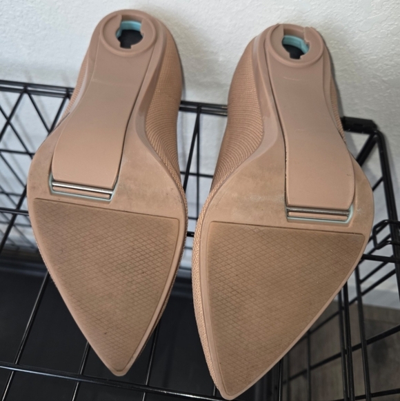 Pashion Footwear Pumps - Picture 3 of 3